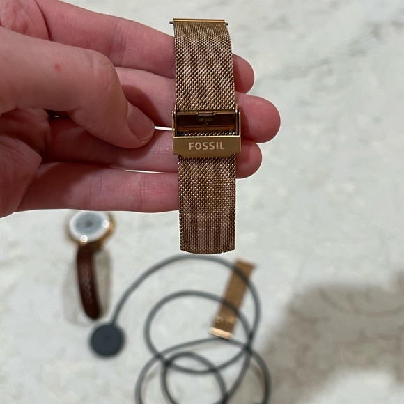 Fossil Hyrbid Smartwatch with 2 bands - Picture 8 of 8